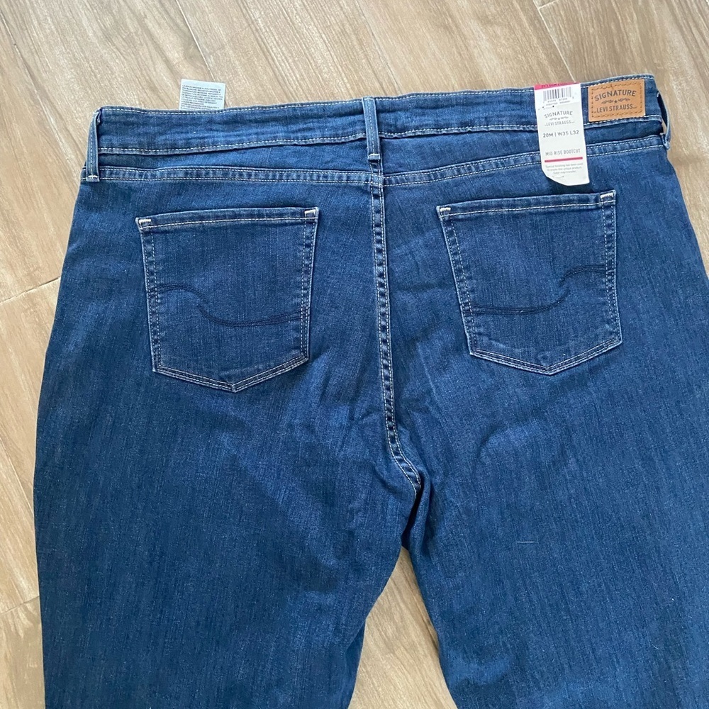 Levi Strauss signature women’s jeans - Picture 5 of 13